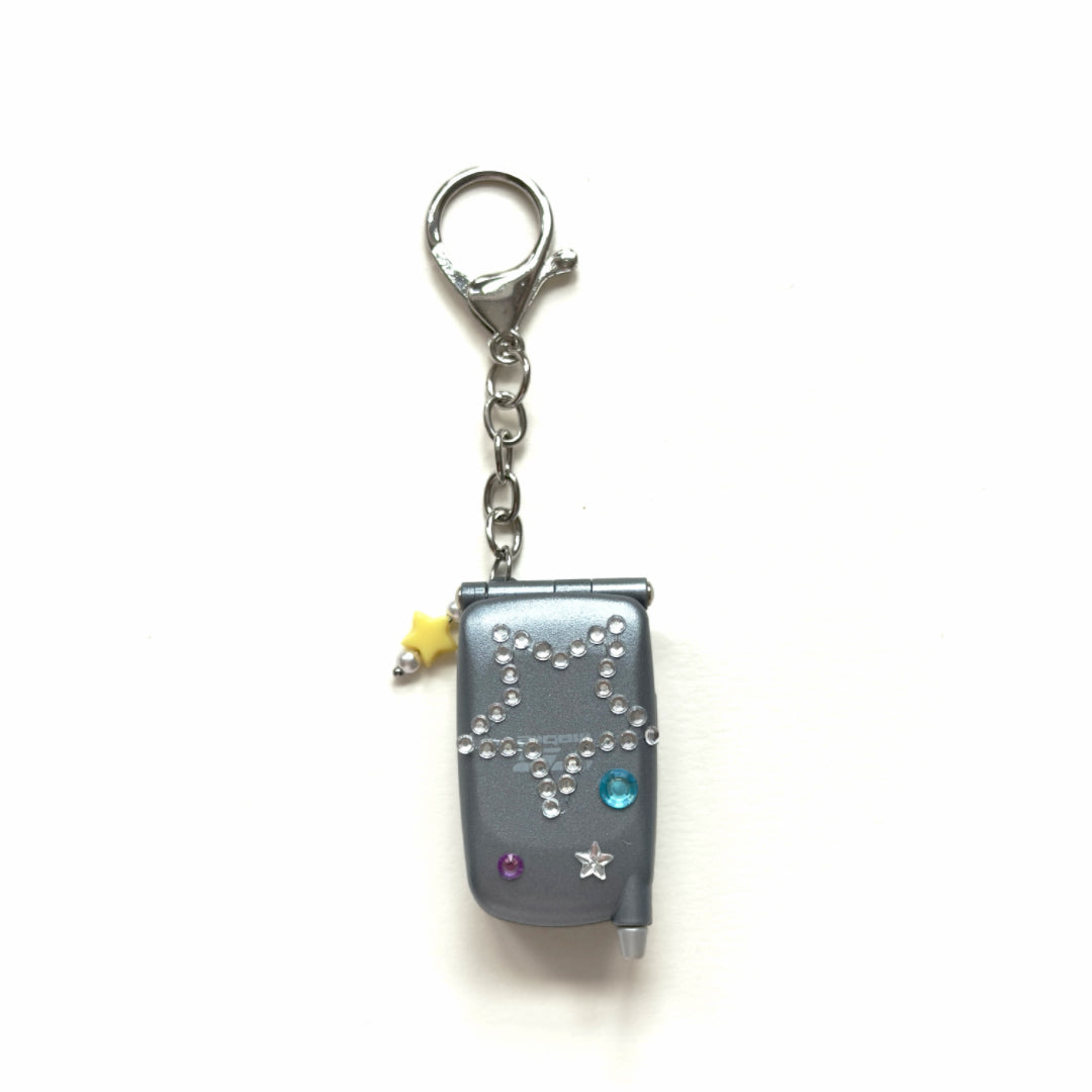 Y2K Flip Phone Keychain | Mini Retro Phone Charm | Kawaii Hiar Clip | 2000s Aesthetic Accessory