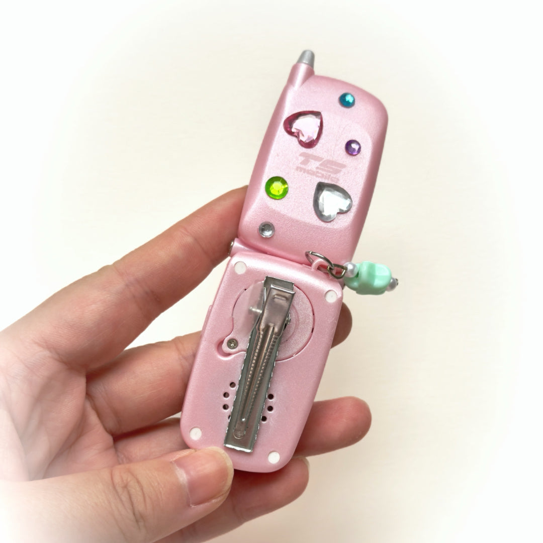Y2K Flip Phone Keychain | Mini Retro Phone Charm | Kawaii Hiar Clip | 2000s Aesthetic Accessory